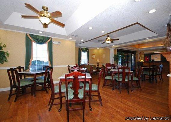Inn Quality Knoxville 2*
