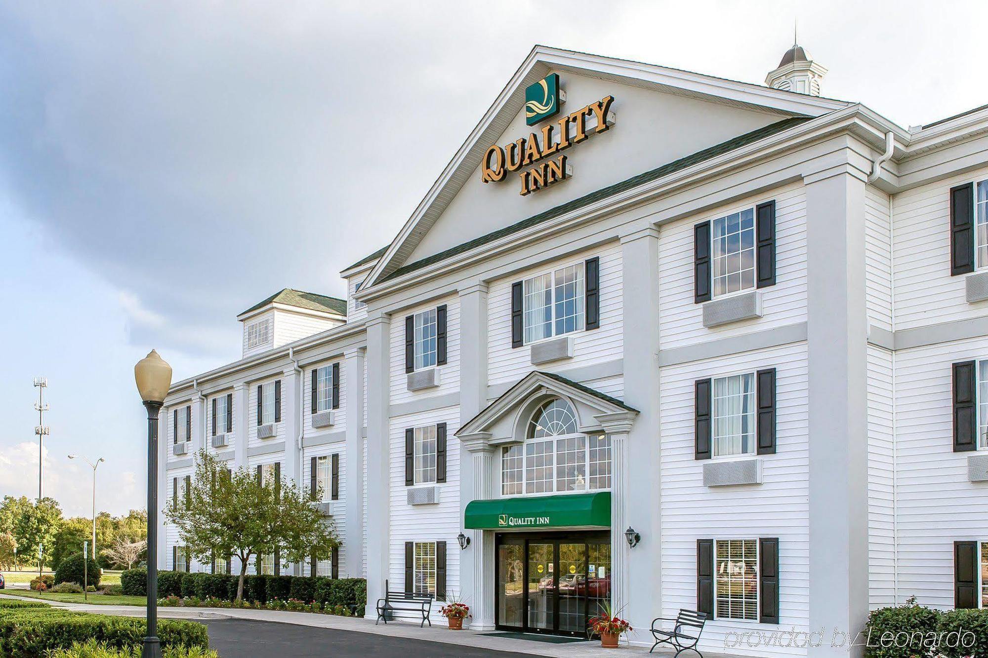 Inn Quality Knoxville 2*